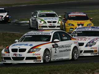 FIA WTCC 2007 Oschersleben SlideshowBP Jorg Muller Schnitzer BMW
