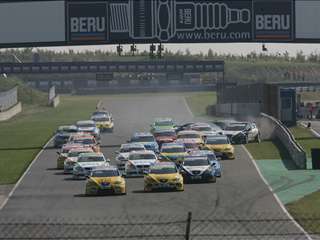 FIA WTCC 2007 Oschersleben SlideshowBP race one start