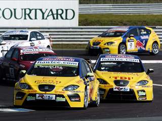 FIA WTCC 2007 Oschersleben SlideshowBP Gabriele Tarquini Yvan Muller SEAT