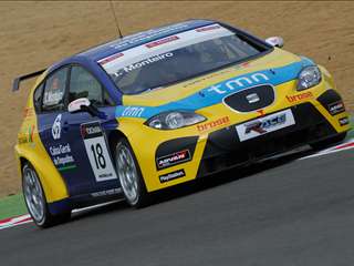 FIA WTCC 2007 Brands Hatch Monteiro SeanFay1