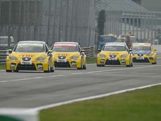 FIA WTCC 2007 Monza Slideshowdog Gabriele Tarquini Jordi Gene Yvan Muller Michel Jourdain SEAT