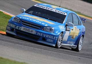FIA WTCC-valencia_Larini_01