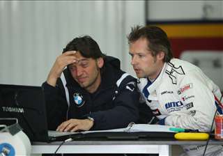 FIA WTCC-valencia_Priaulx_02