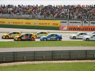 Race 1 Valencia 17