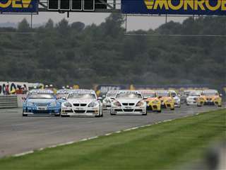 race 2 valencia 11