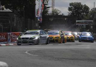 FIA WTCC-sun-pau08-pic5
