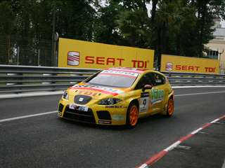 FIA WTCC-sun-pau08-pic7