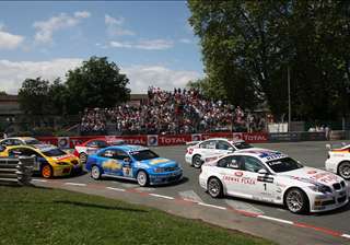 FIA WTCC-sun-pau08-pic16