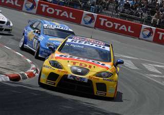 FIA WTCC-sun-pau08-pic17