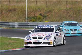 FIA WTCC-2008_Brno_Practice_Priaulx