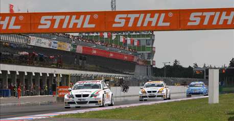 FIA WTCC ZANARDI WINS FROM PORTEIRO