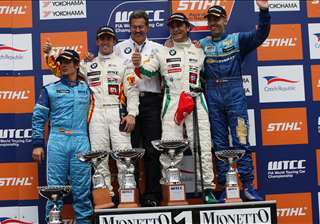 FIA WTCC-Brno_Race1_podium2-08