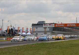 FIA WTCC_Brno_Race1_start-08