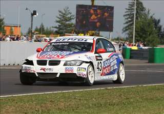 FIA WTCC-Brno_Race2_Romanov-08