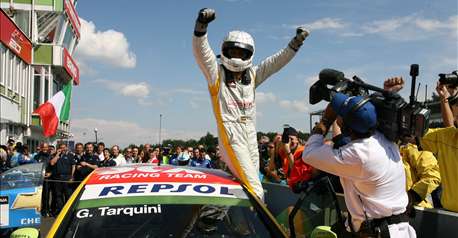 FIA WTCC TARQUINI GETS MAXIMUM