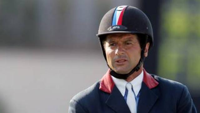 Un seul être vous manque...