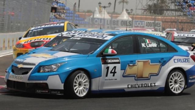 Tom Coronel se impone en la Carrera de Apertura