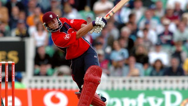 Hildreth ton spurs - Cricket - County