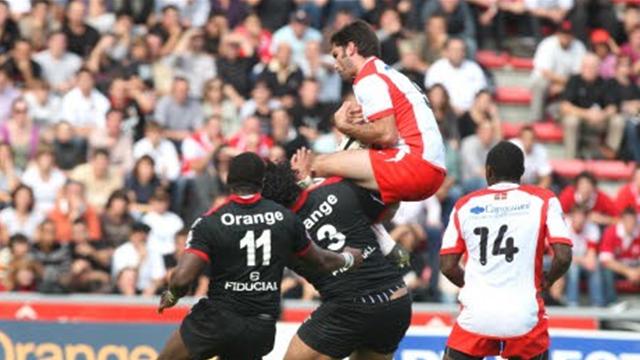 Atterrissage forcé pour Biarritz