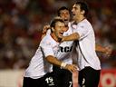 Estudiantes march on