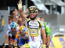 Cav wins in Paris