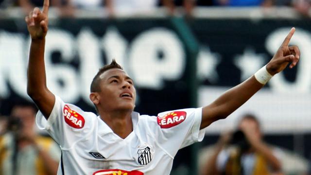 Neymar volleys Santos to third