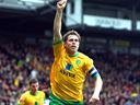 Holt battles to be fit 