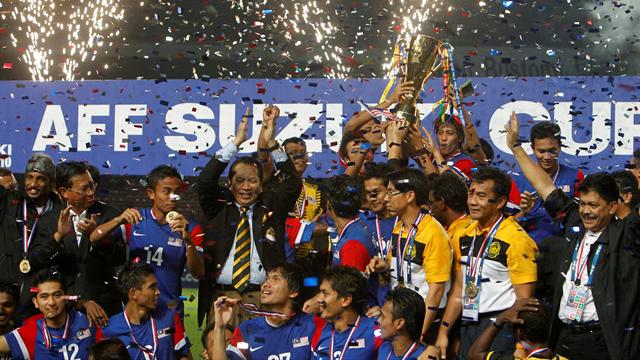 Malaysia lift first AFF Cup