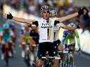 Goss moves top in Oman