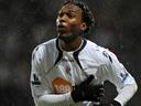 Bolton brush aside Everton