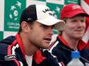 Roddick to face Massu 