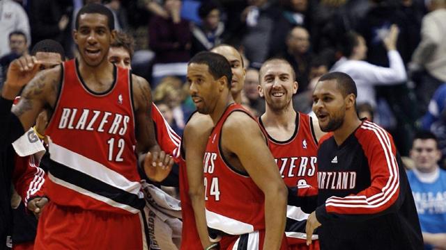 Blazers blunt Howard-less Magic