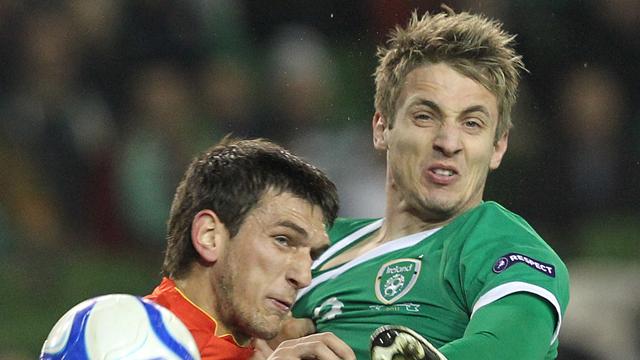 Stoke fighting to save Popov deal