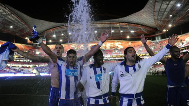 Porto clinch 25th Portuguese title
