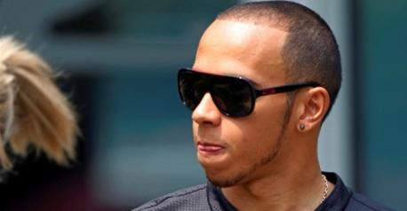 
				Hamilton warns McLaren 