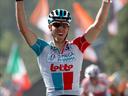 Gilbert wins on the Mur