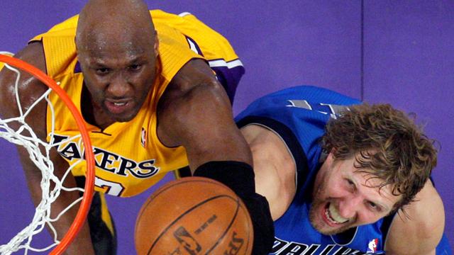 Mavs shock Lakers, Hawks stun Bulls