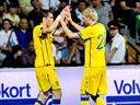Elmander fires Sweden