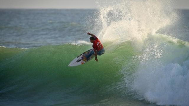Wilson on form as Rio Pro kicks off