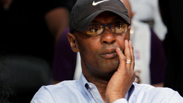 Bryant's father to coach - Basketball - NBA