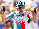 Vanendert wins stage 14