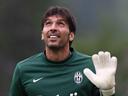 Buffon eyes USA job