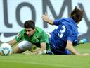 Everton lose to Bremen