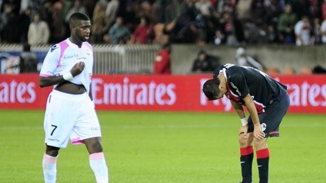 PSG flop, champions start with draw