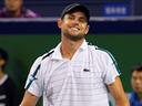 Roddick battles past Lu