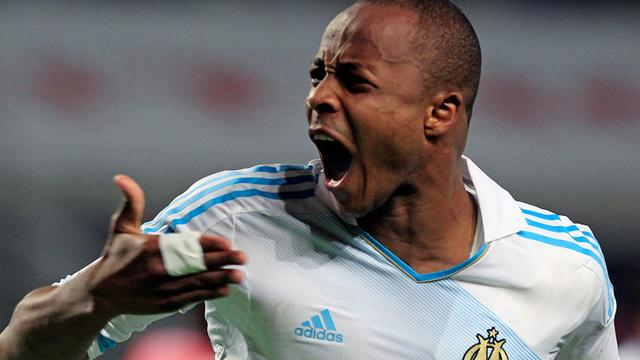 Marseille win as fans stay silent