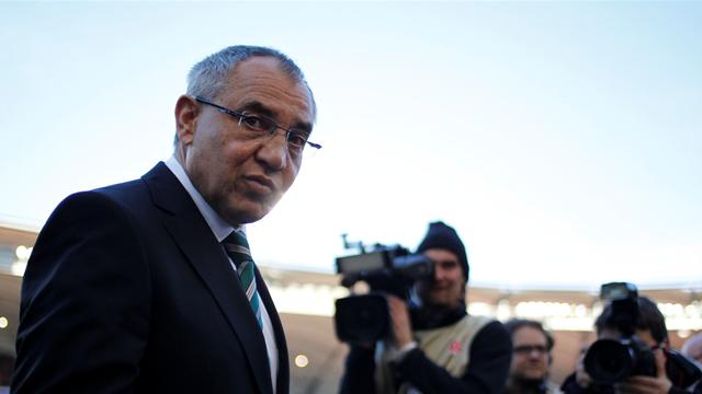 Magath extends Wolfsburg deal