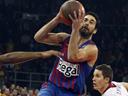 Navarro breaks record
