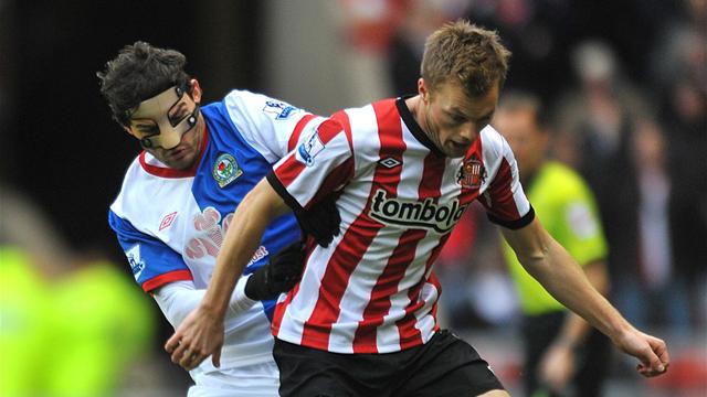 Larsson goes under the knife