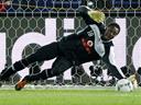 Al Sadd take third place